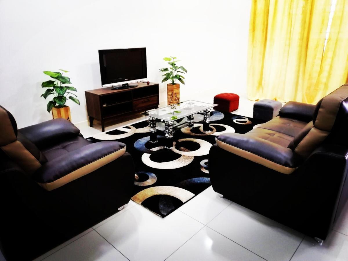 A&D Home-Stay @Kota Warisan, Sepang Buitenkant foto