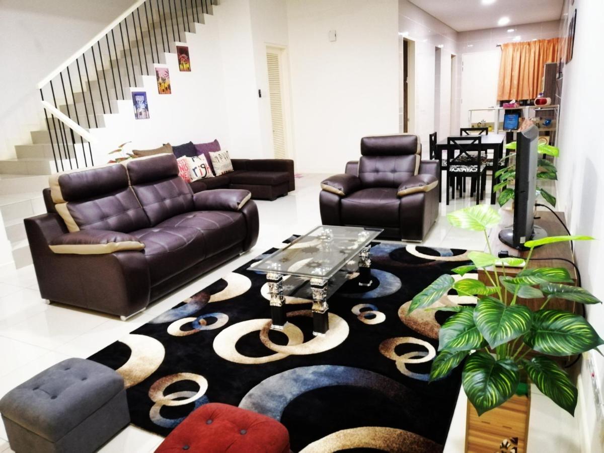 A&D Home-Stay @Kota Warisan, Sepang Buitenkant foto